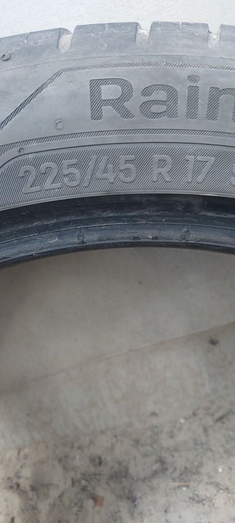 Opony UNIROYAL 225/45 R17