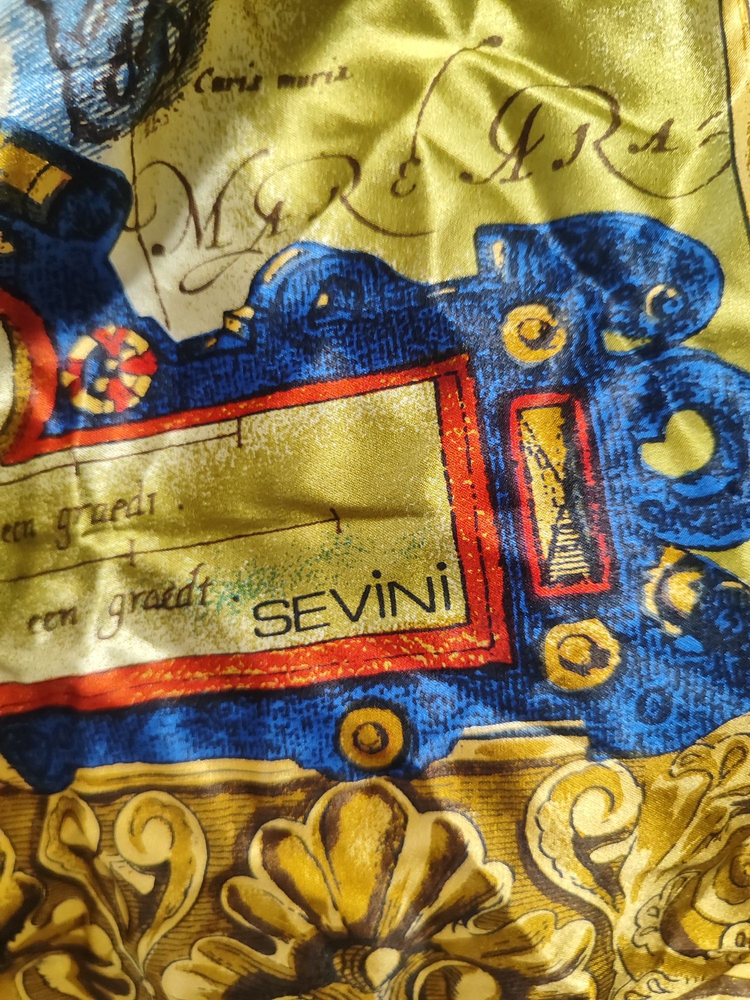 Женский шёлковый платок Sevini