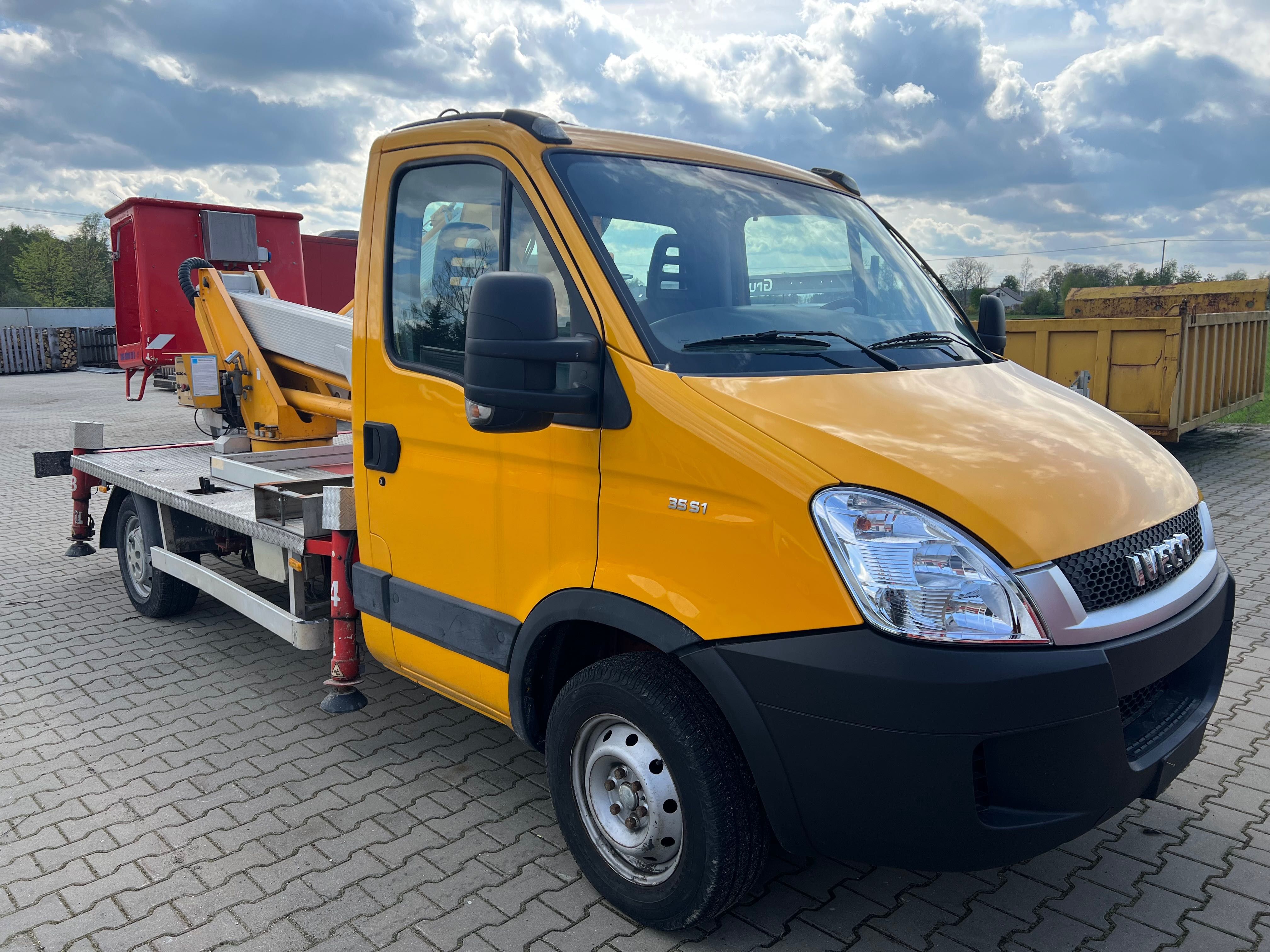 Wynajmę podnośnik koszowy Iveco Daily