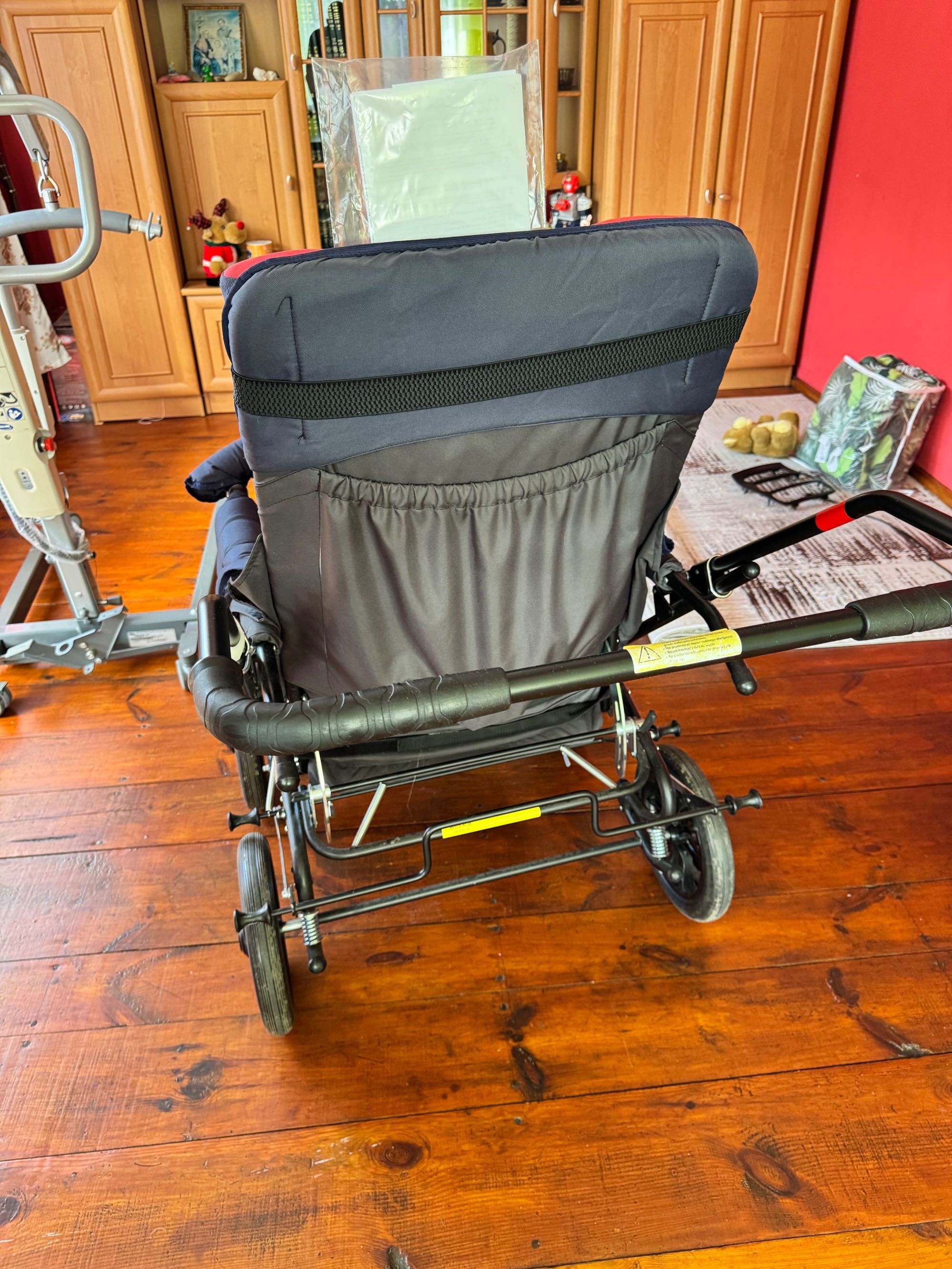 Wózek inwalidzki specjalny Comfort Maxi 8