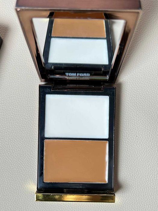 Контуринг Tom Ford Shade And Illuminate Contour Duo