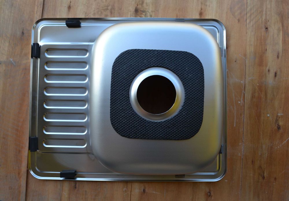 Кухонна мийка врізна 580*480 (уцінка)