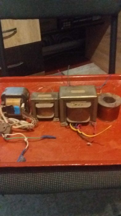 Трансформатори-різні