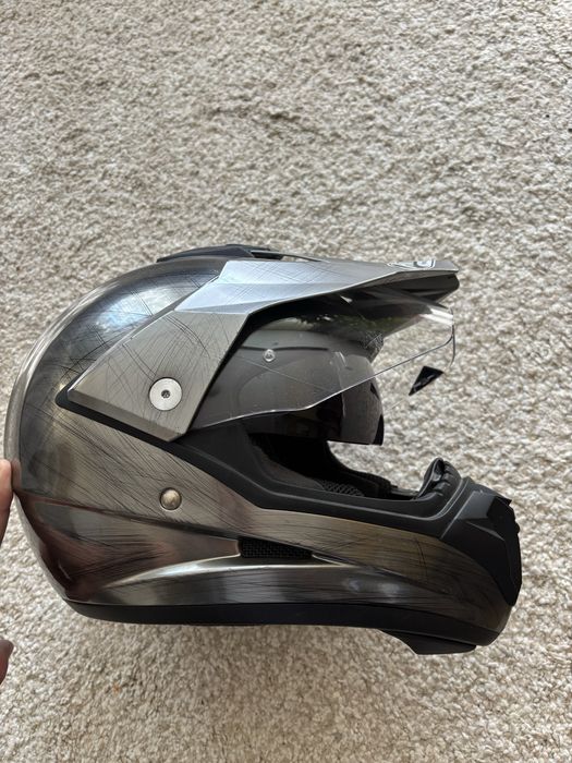 Мотошолом Airoh б/в , розмір М