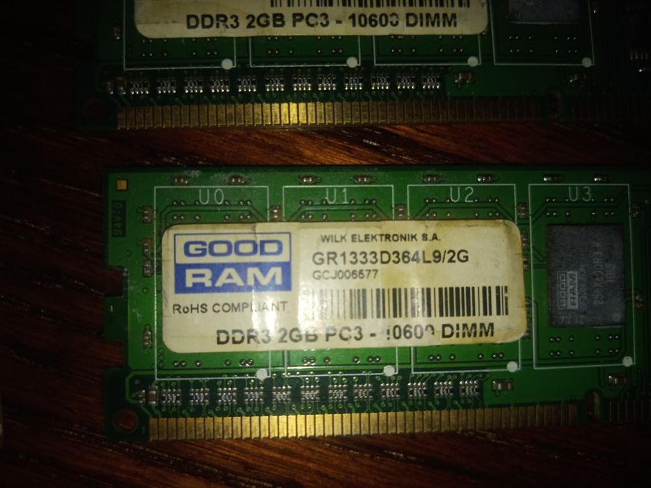 Планки памяти на пк по 2 гига