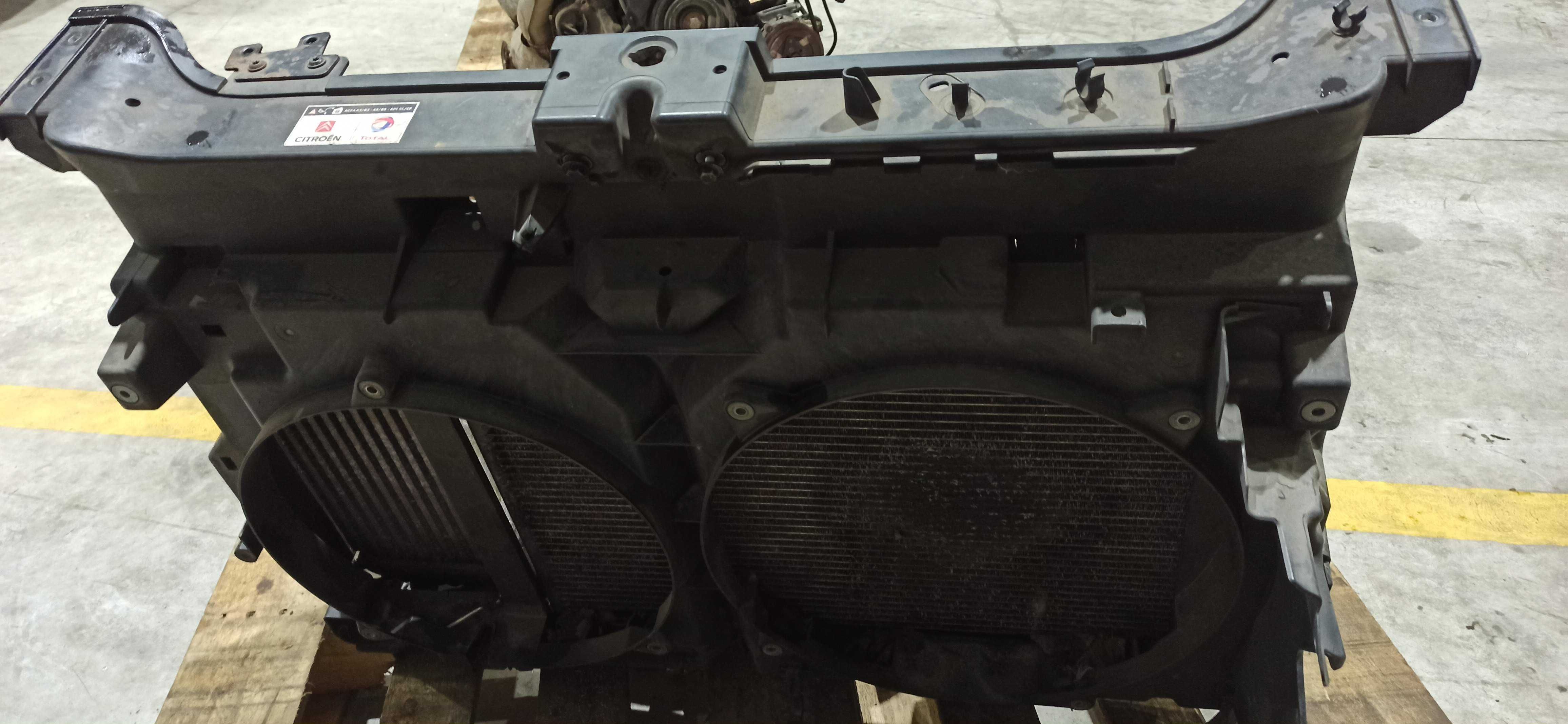 Radiador Intercooler Suporte Radiador Citroen C8
