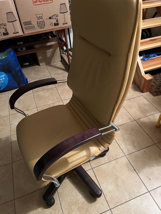 Super krzesło biurowe