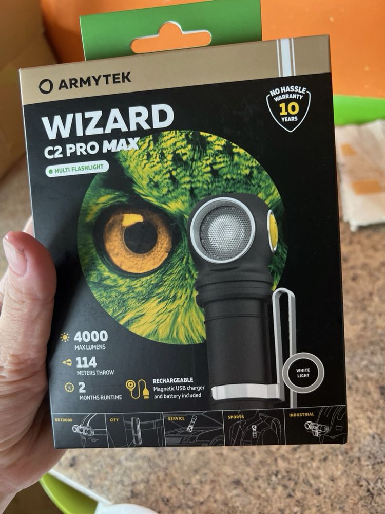 Latarka Armytek Wizard C2 Pro Max