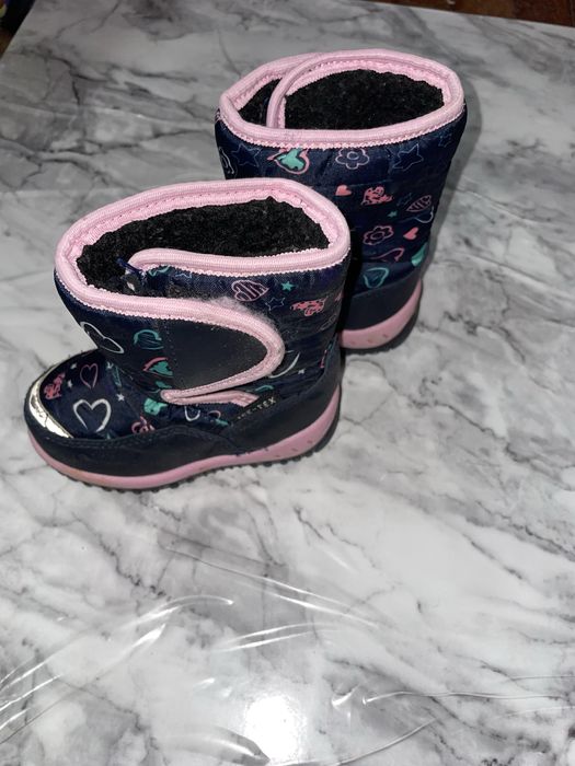 Чобітки дитячі зимові.