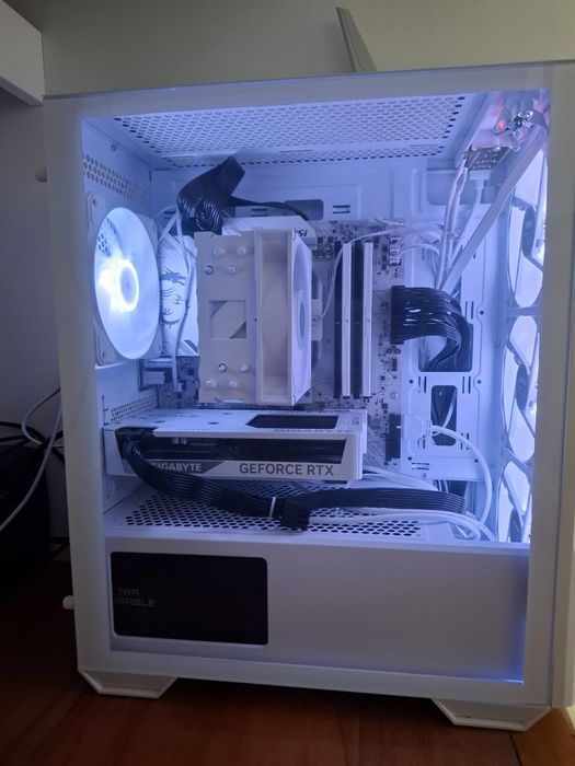 Serviço de Montagem de Computadores