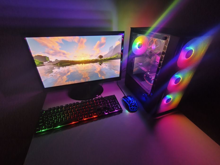 Komputer gamingowy i5/16gb/1tb/gt730 z monitorem klawiaturą i myszką
