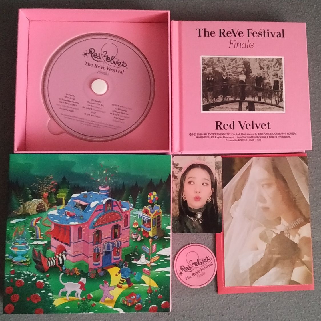 KPOP Red Velvet - The ReVe Festival: Finale preorder + plakat