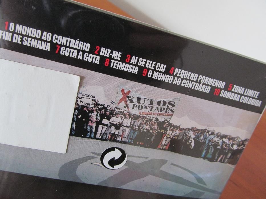 CD Xutos & Pontapés - O Mundo ao Contrário - ED. Especial - NOVO!!