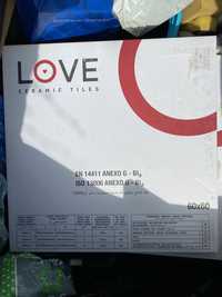 Płytki „LOVE” 60x60