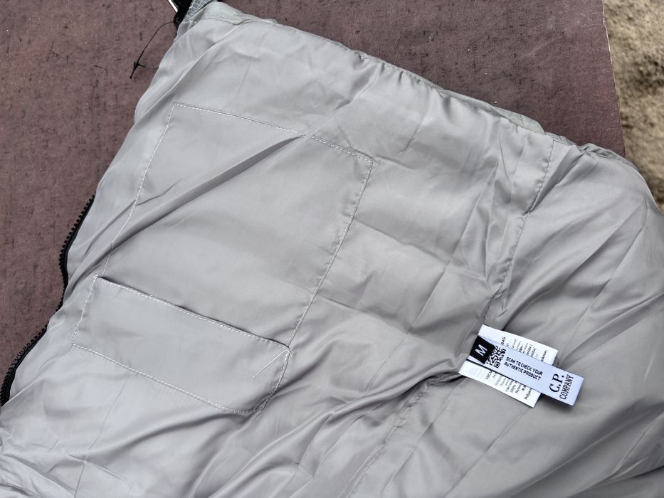 Чоловіча жилетка C.P. COMPANY SHELL мужская сіра black з лінзами серая