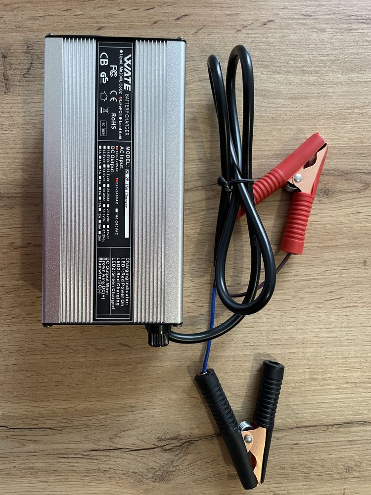Зарядний пристрій Wate для акумуляторів 8S LiFePO4, 29.2V