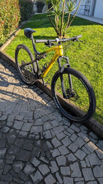 Bicicleta Coluer Carbono suspensão total