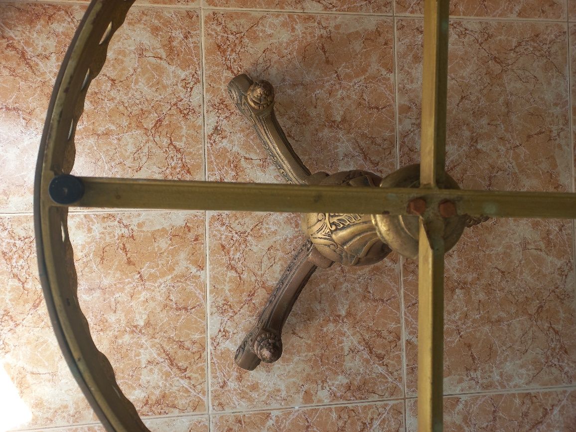 Mesa de apoio em bronze e mármore