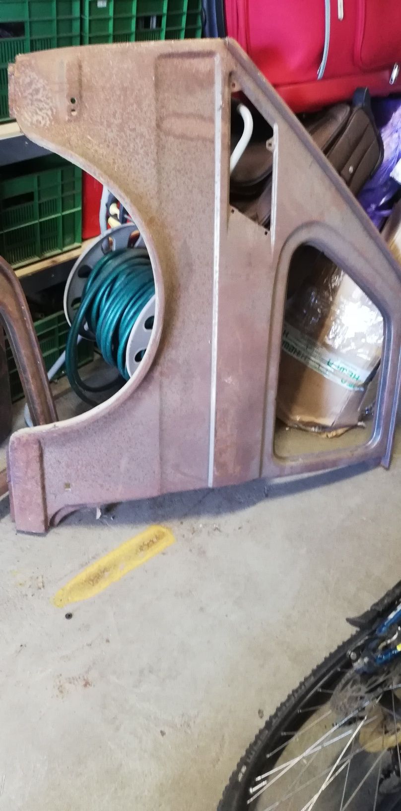 Fiat 126p błotnik prawy tylny FL oryginalne cięty z boku
