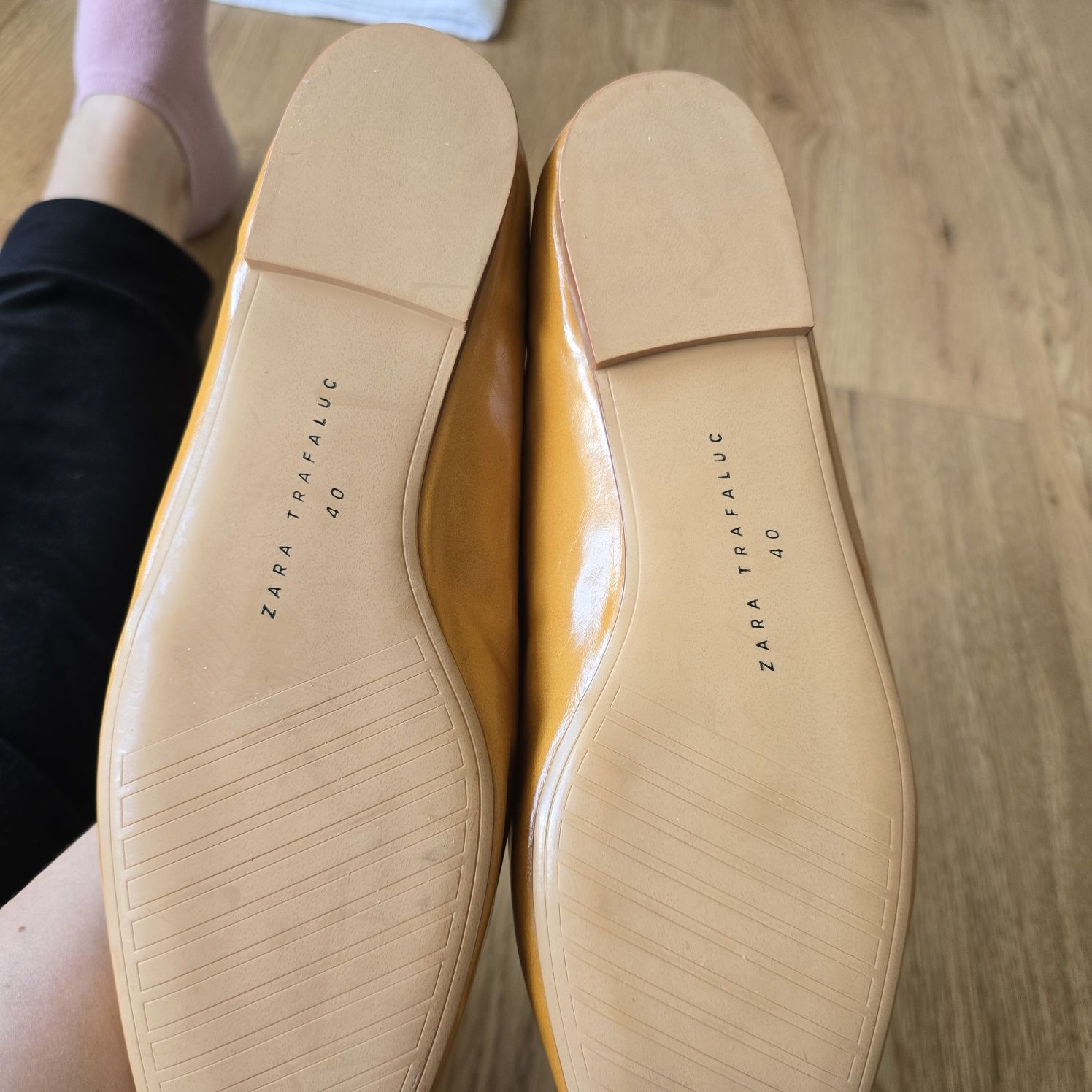 Buty balerinki baletki Zara 40 mokasyny frędzle