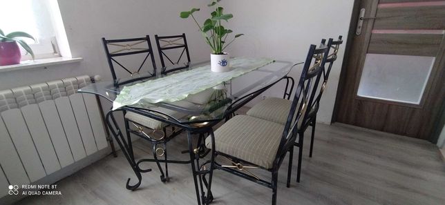 Piękny Stół szklany z 4 krzesłami taras