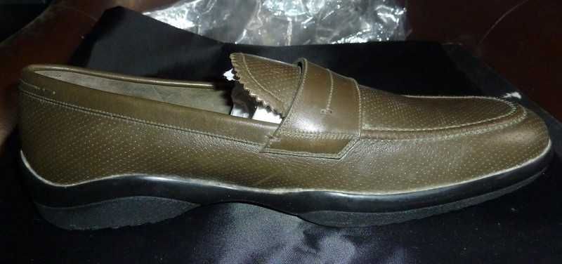 Sapatos novos verde militar Bally 42