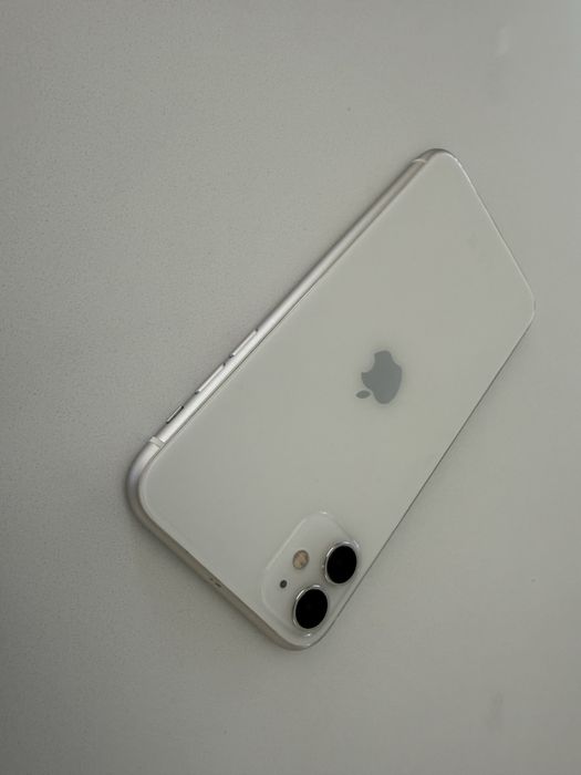 Iphone 11 64gb bialy kpl + etui stan bdb
