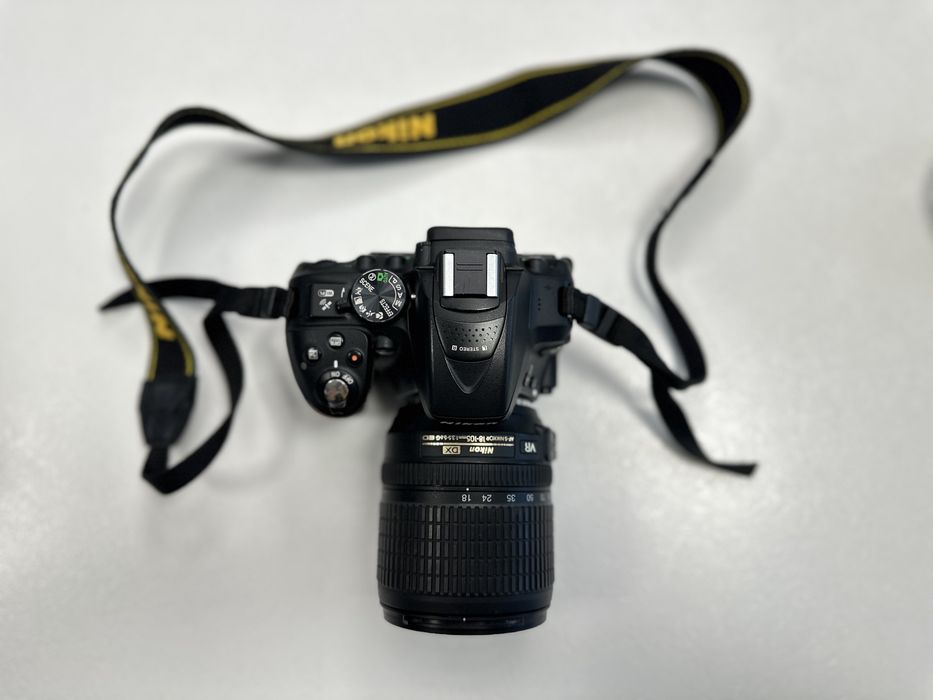 Lustrzanka nikon d5300 z obiektywem 18-105mm