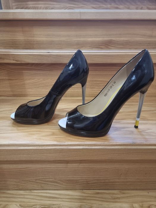 Туфлі жіночі Vitto Rossi.