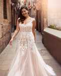 Suknia ślubna rybka plus size