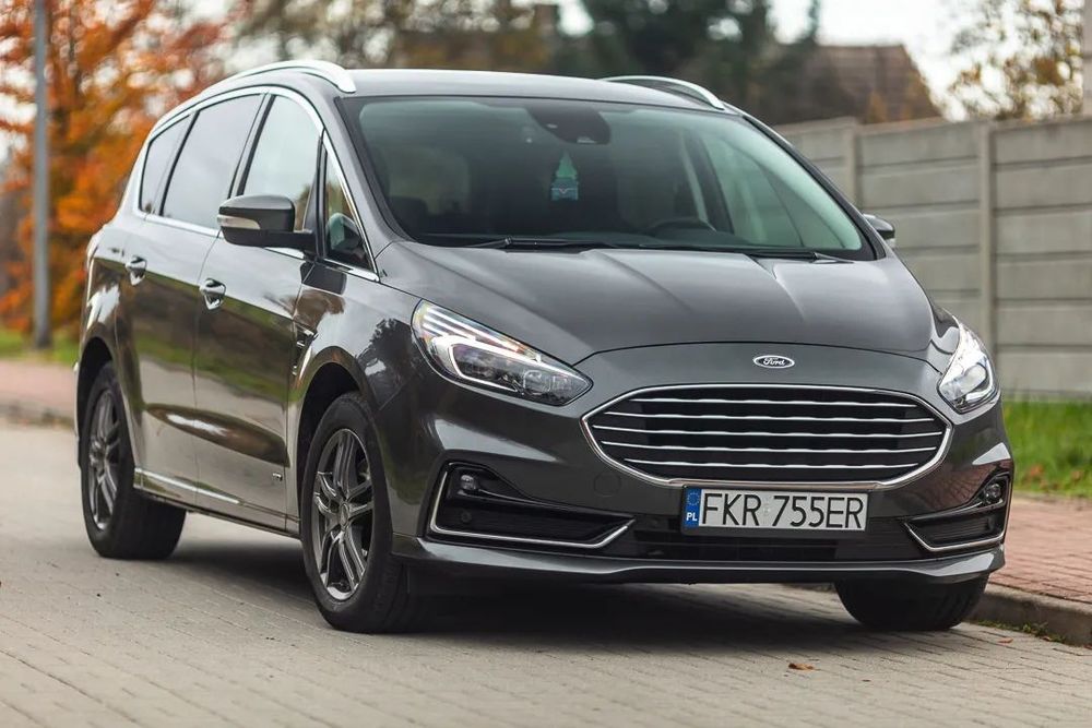 Ford S-Max 4x4, Kamera, Assist, Navi, Full LED, 7-osób !!