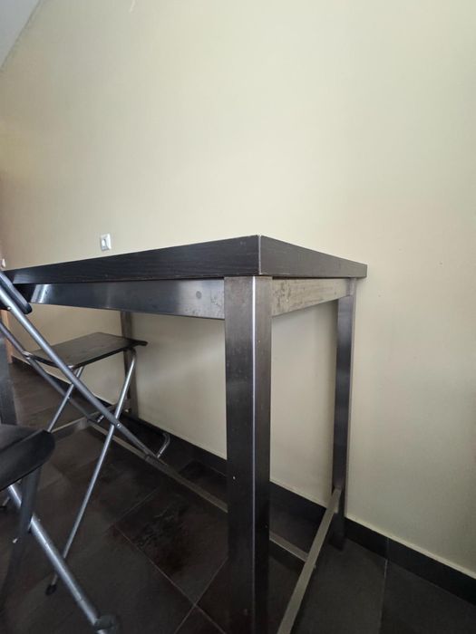 Mesa de cozinha e 2 cadeiras - IKEA