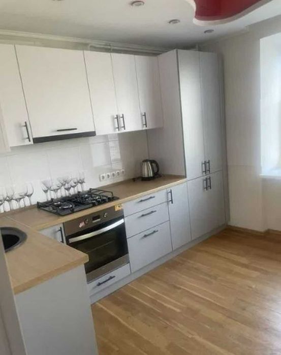 Продаж 3к квартири 97,5кв.м по Проспекту Миру!З ремонтом! Ціна вогонь!