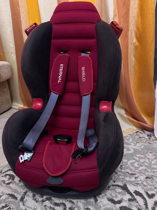 Дитяче авто крісло