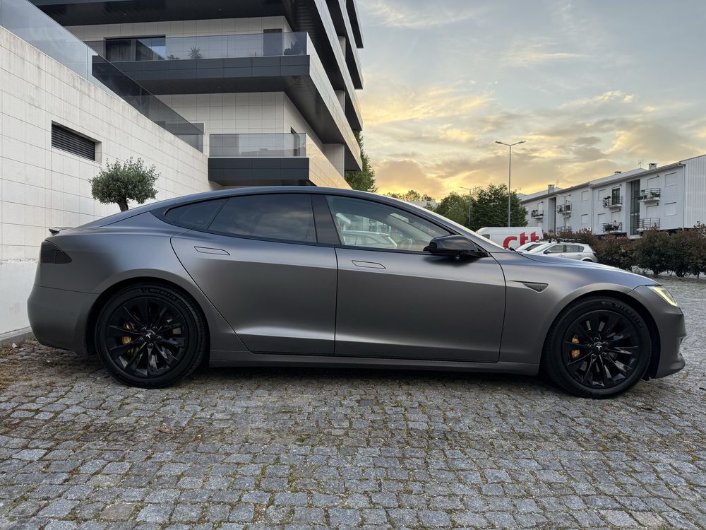 Tesla Model S 75D / Iva Dedutivel