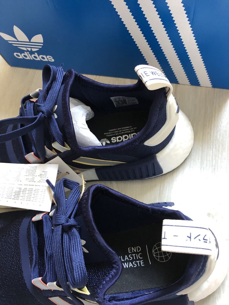 Adidas NMD R1 c/ caixa