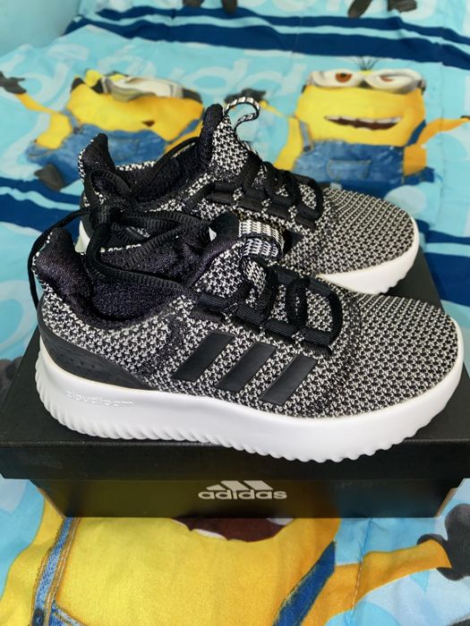 Tenis Adidas menino tam 29