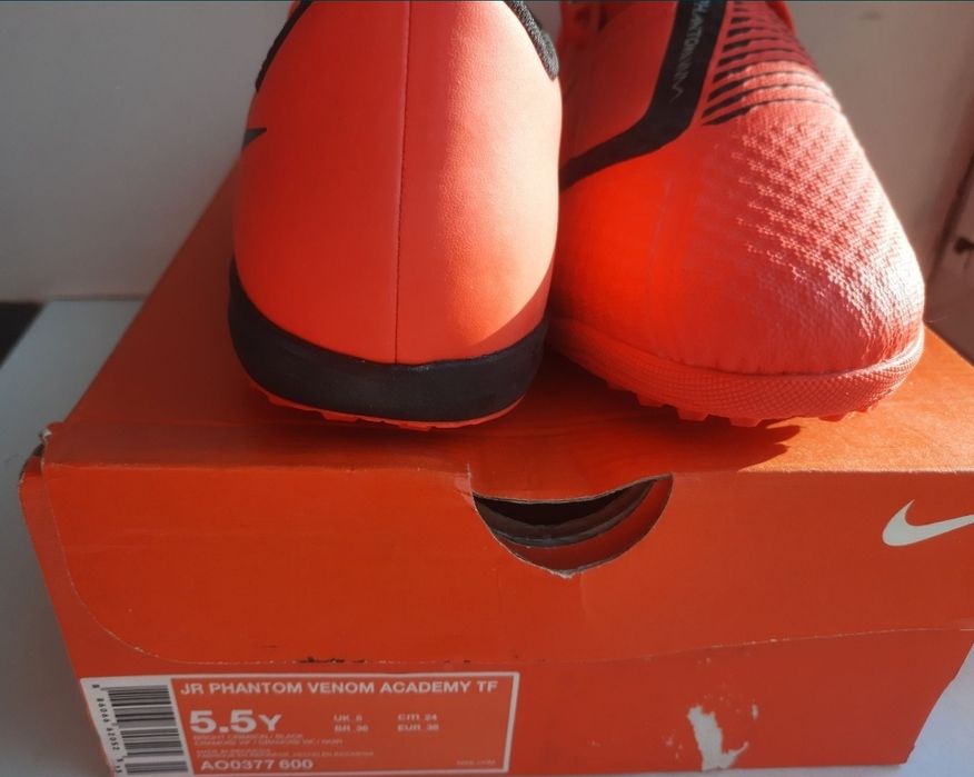 Новые бутсы Nike JR PHANTOM VENOM ACADEMY TF 37р оригинал