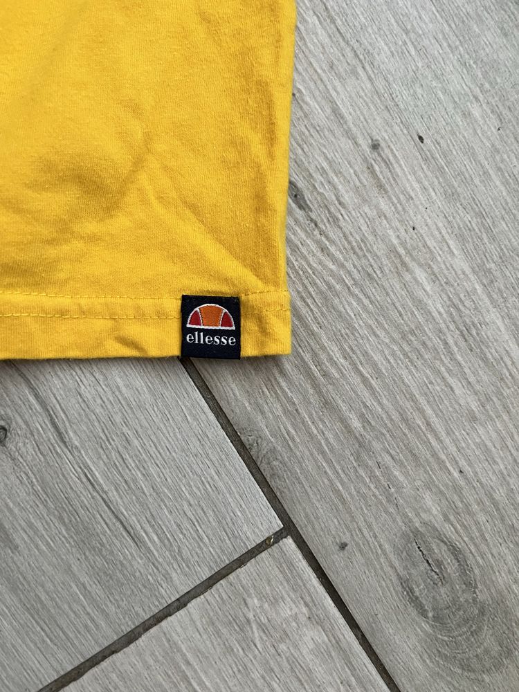 Фудболка ellesse M