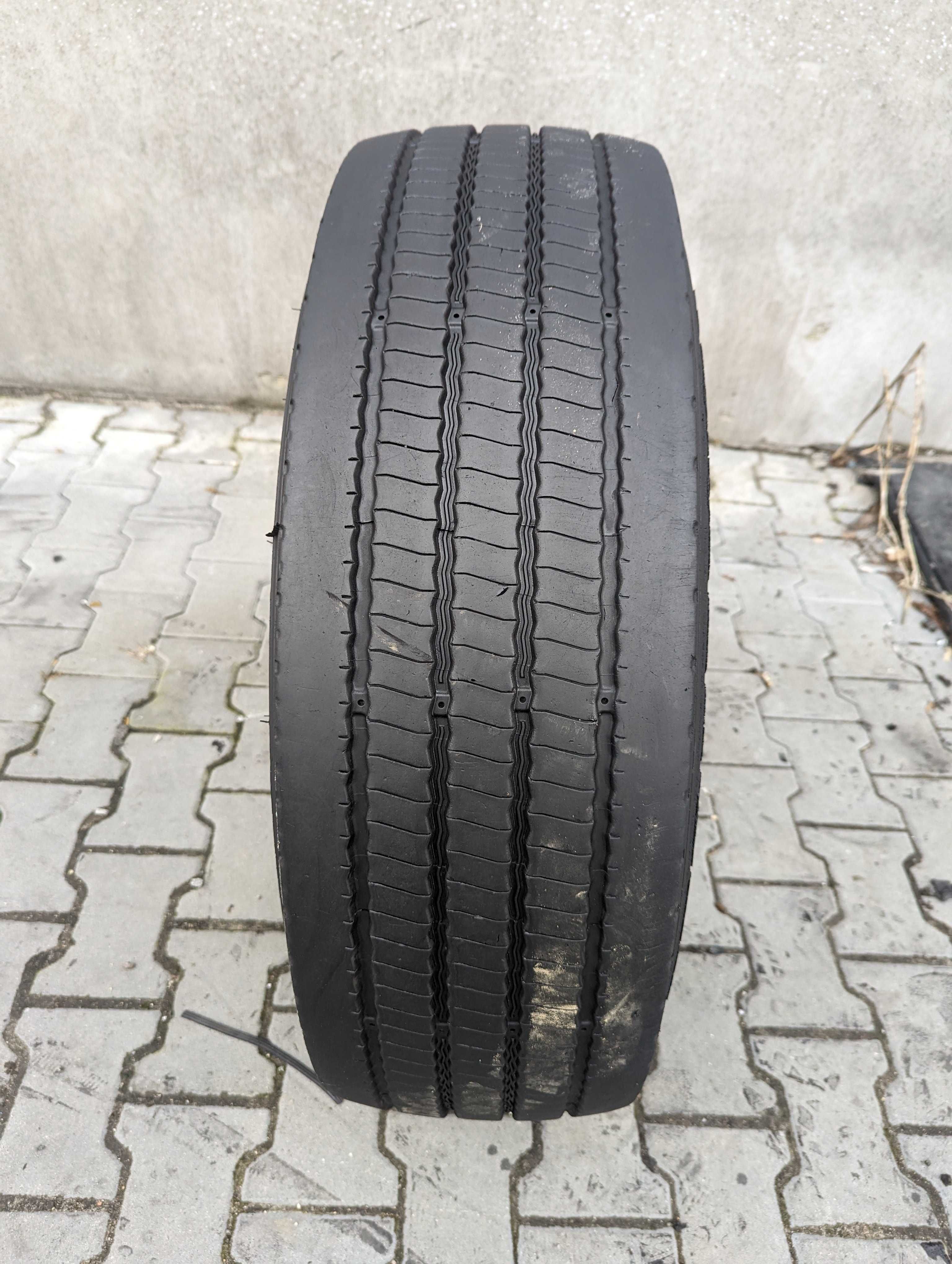 285/70R19.5 BFGoodrich Route Control S przód