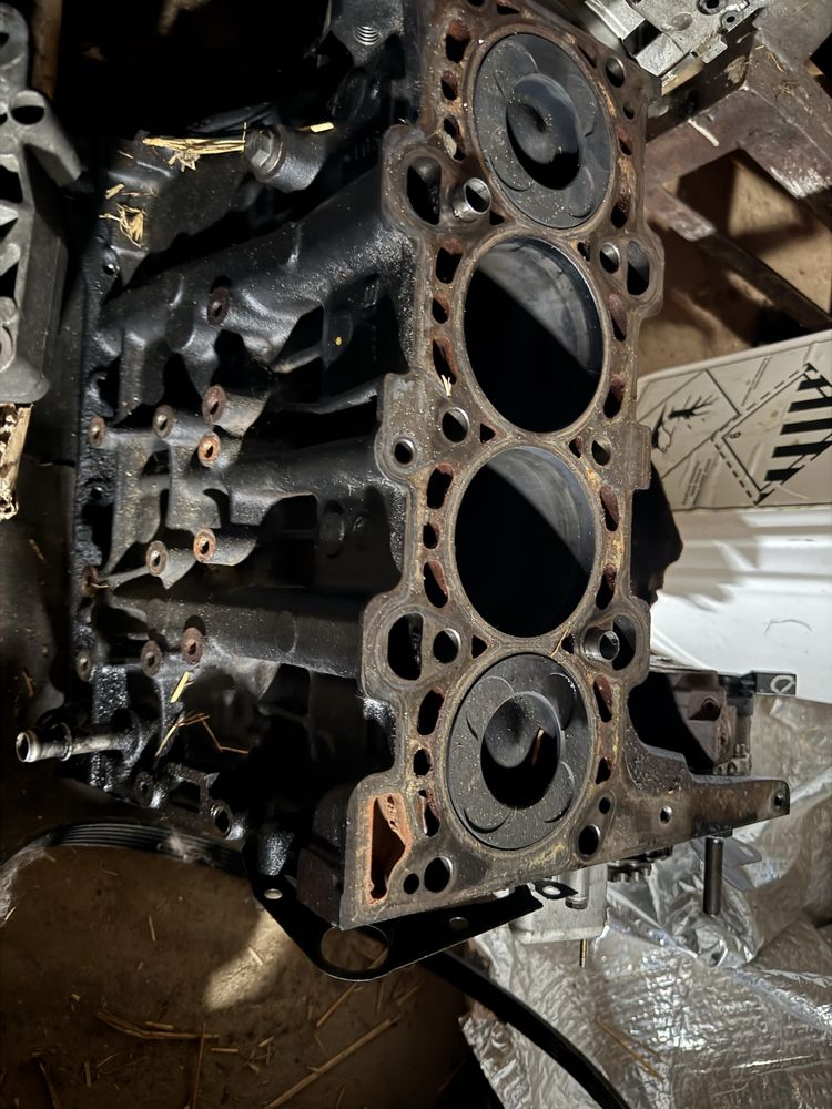 Części Bmw 2.0d M47. E90 E60 blok, głowica itp