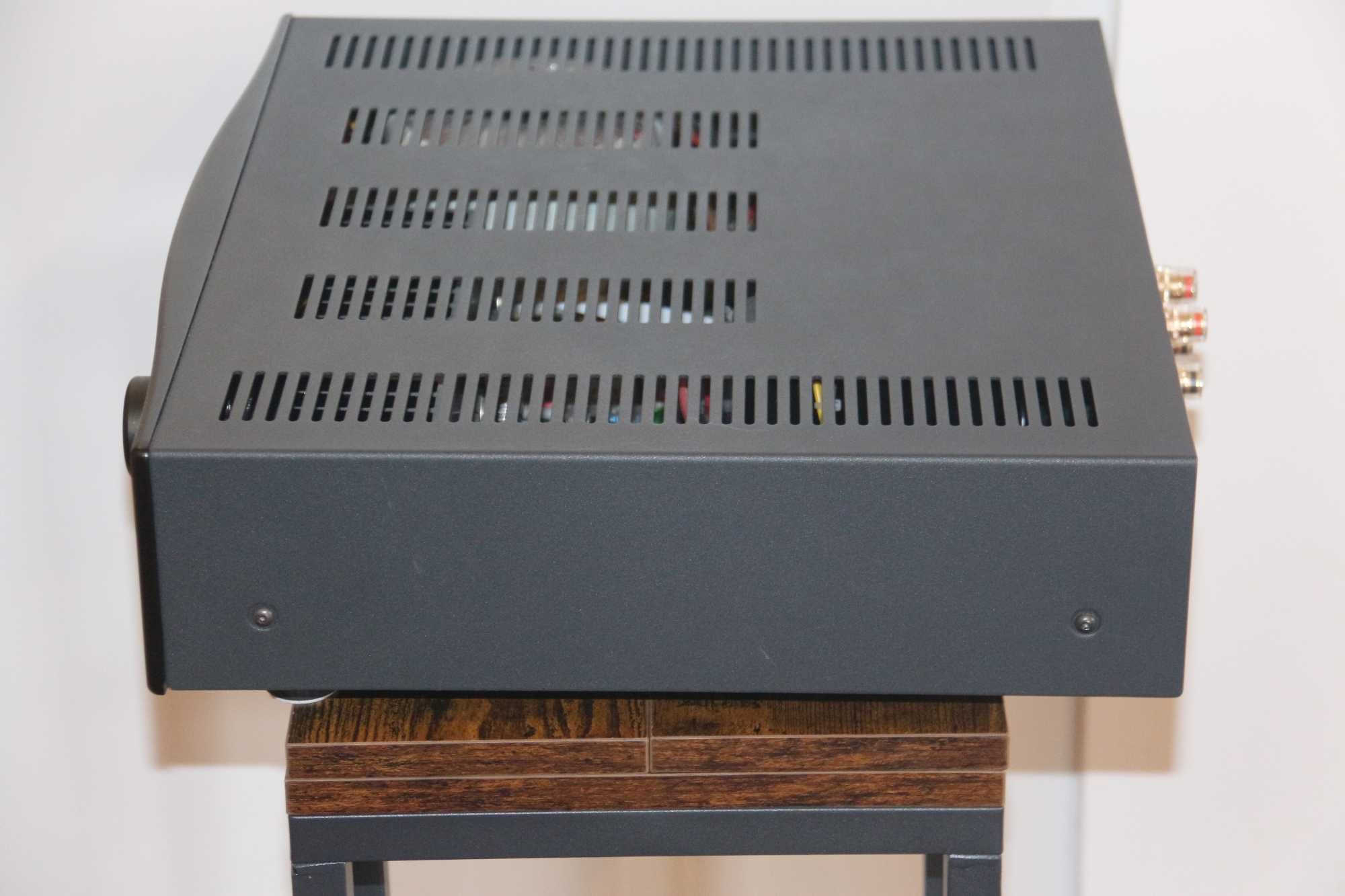 Amplificador Hegel H160 muito boa condicao