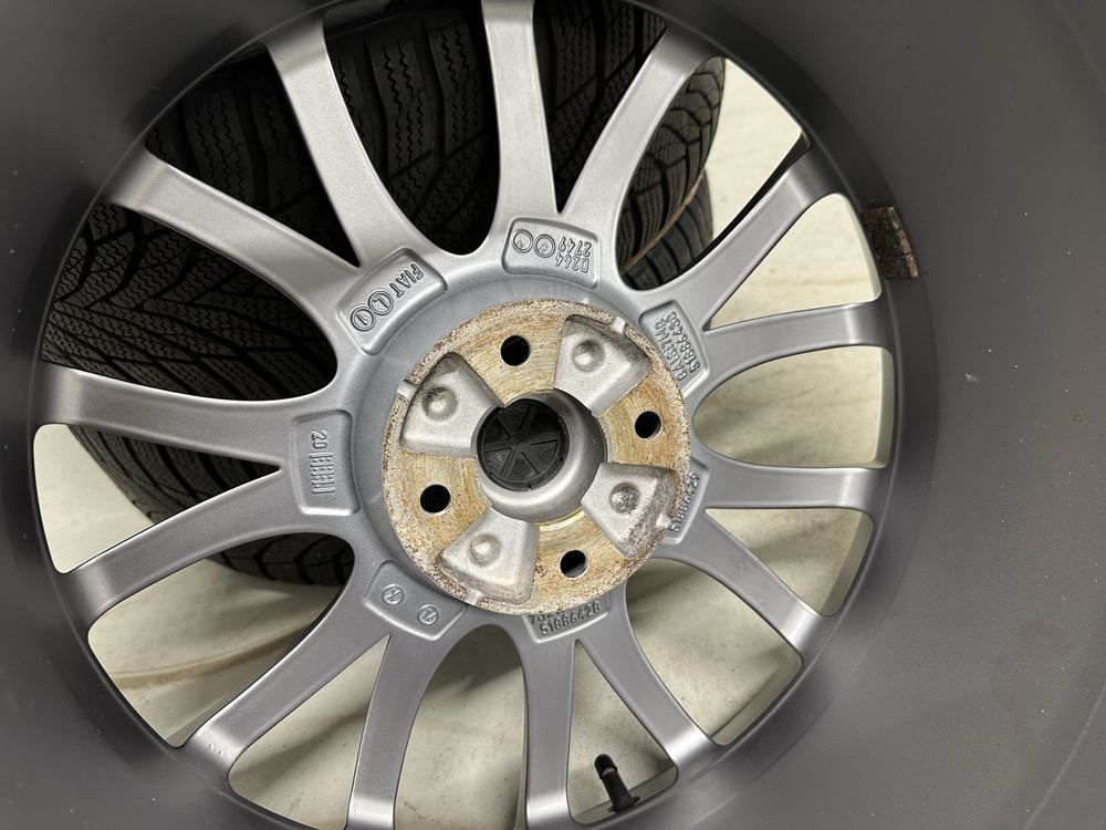 Oryginalne koła zimowe alufelgi 17 Fiat 500 Abarth 695 Tributo