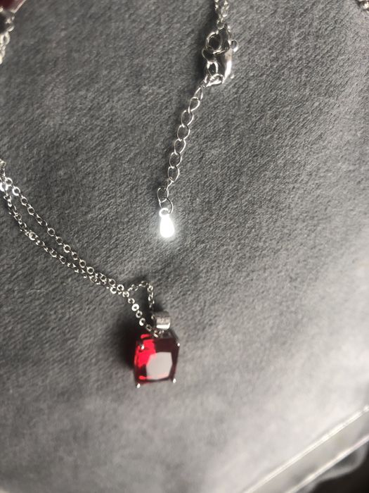 Zawieszka rubin szlifu emerald 1 cm cudu 925