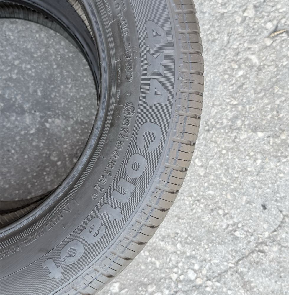 Pneus 255/60r17 Continental 4x4 Contact com 80% piso