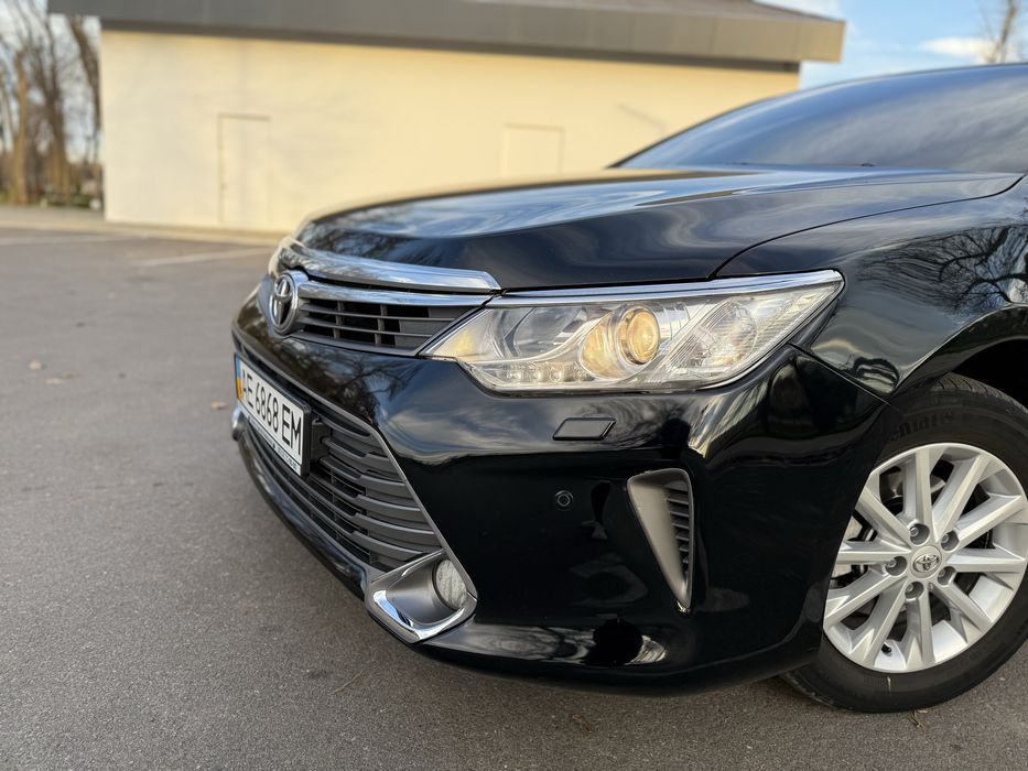 Toyota Camry XV55 офіційна (не фарбована)