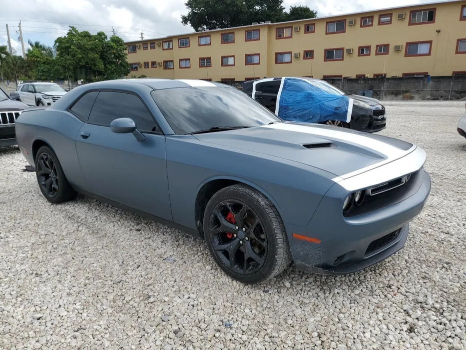 Dodge Challenger Piękne amerykańskie coupé | Niski przebieg | W drodze do Polski z USA