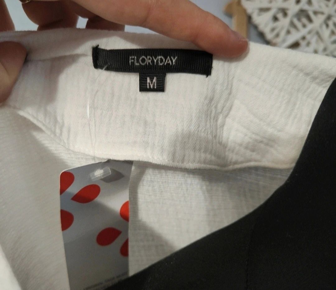 Wyprzedaż Muślinowa bluzka zapinana na guziki Floryday
