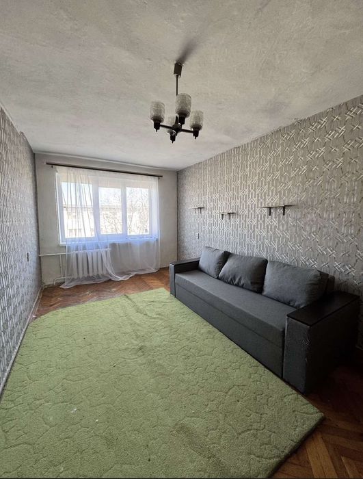 Здається двокімнатна квартира в цегляному будинку в центрі Черкас