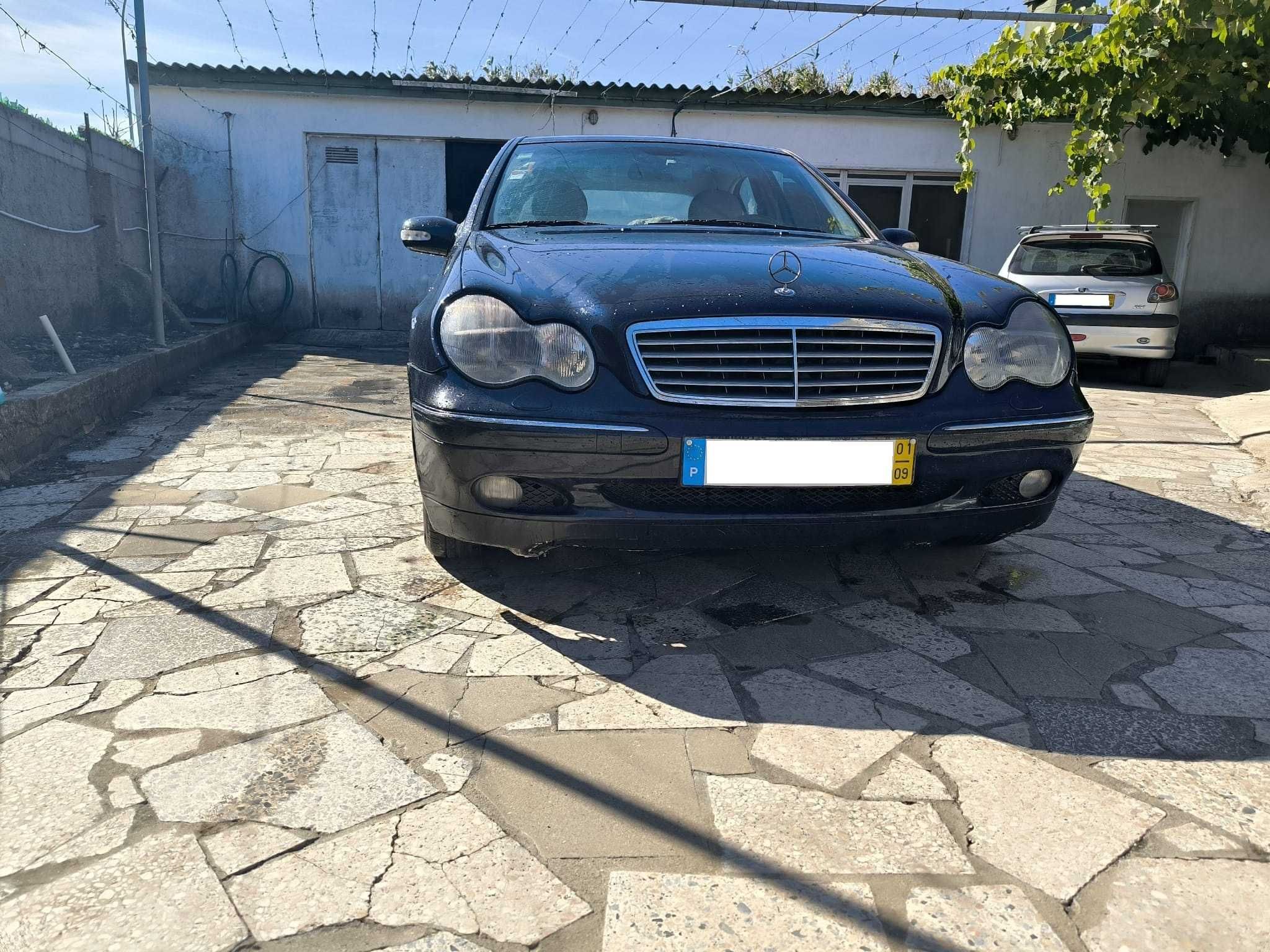 Mercedes-Benz C 220 CDI Elegance (Caixa Automática) – 2001
